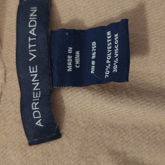 Adrienne Vittadini Women's wrap with gold flecks - Picture 3 of 6